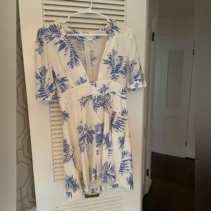 Moodie dress. Medium. Cream and blue patterned